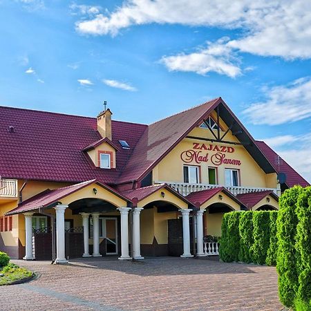 Zajazd Nad Sanem Jarosław エクステリア 写真