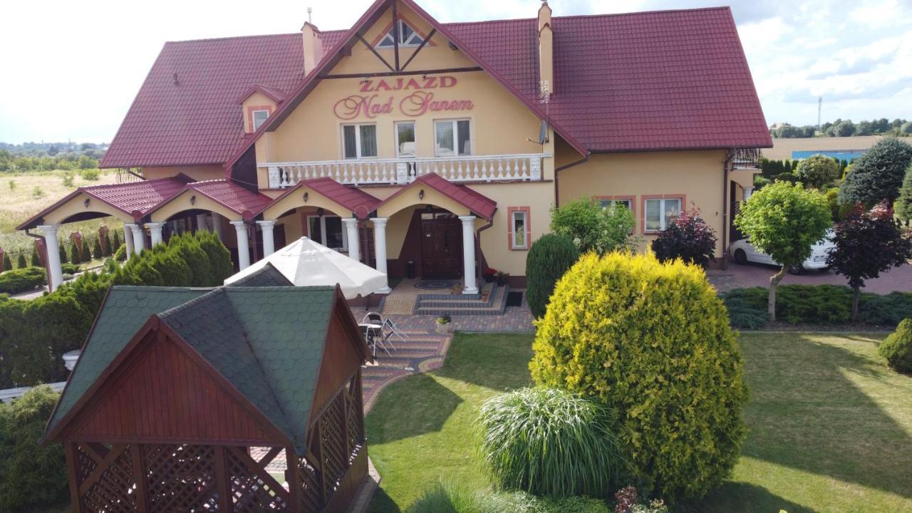 Zajazd Nad Sanem Jarosław エクステリア 写真